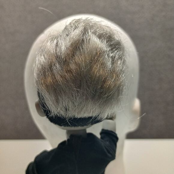 Shadow High Fashion Dressed Toy Doll Black Silver - Picture 7 of 8